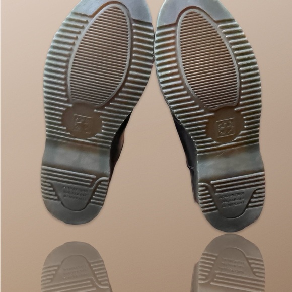 FLORA WOMEN'S ARCADIA LEATHER CHELSEA BOOTS SIZE 9 , COLOR CHERRY RED - Picture 6 of 7